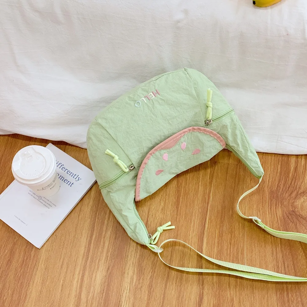 

Casual Korean Style Nylon Shoulder Bag Handbag Lightweight Fruit Shape Crossbody Bag Tote Bag Cute Cloth Messenger Bag Outdoor