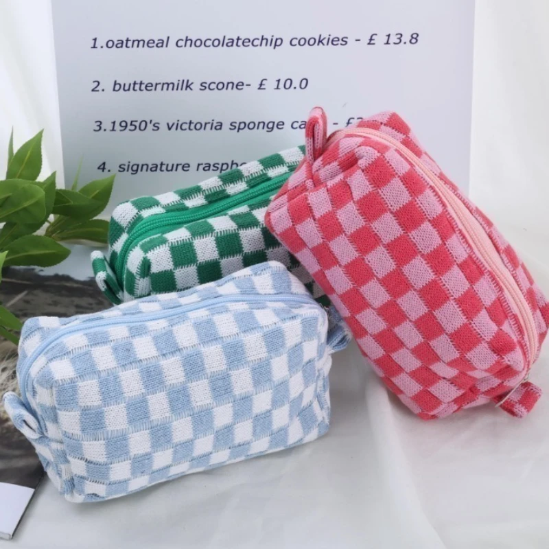 New Colorful Checkerboard Knitted Three-dimensional Clutch Cosmetic Bag Portable Makeup Bag Pouch Toiletry Bag Travel Organizer