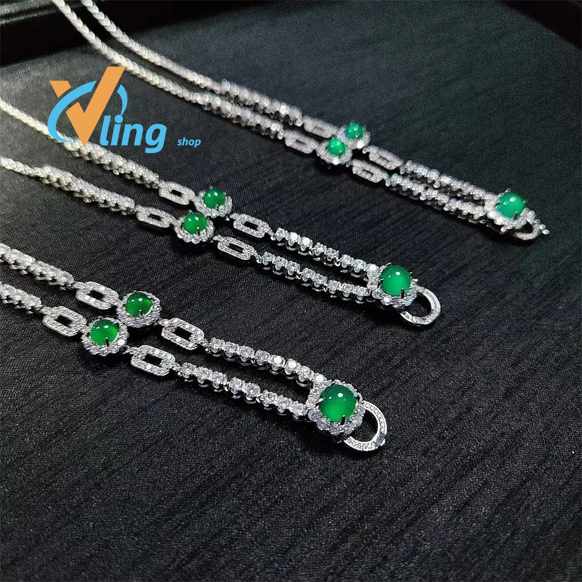 

Full Diamond Inlaid With Natural High Ice Green Chalcedony Fashion New Universal Chain Emerald Green Jade Multi Purpose Necklace