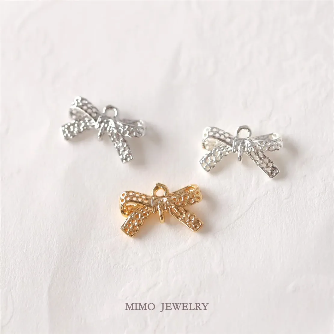 

1PCS 13x8mm DIY Handmade Accessory with Copper-plated Real Gold Imitation Lace Lace Double Pendant Bow Connection