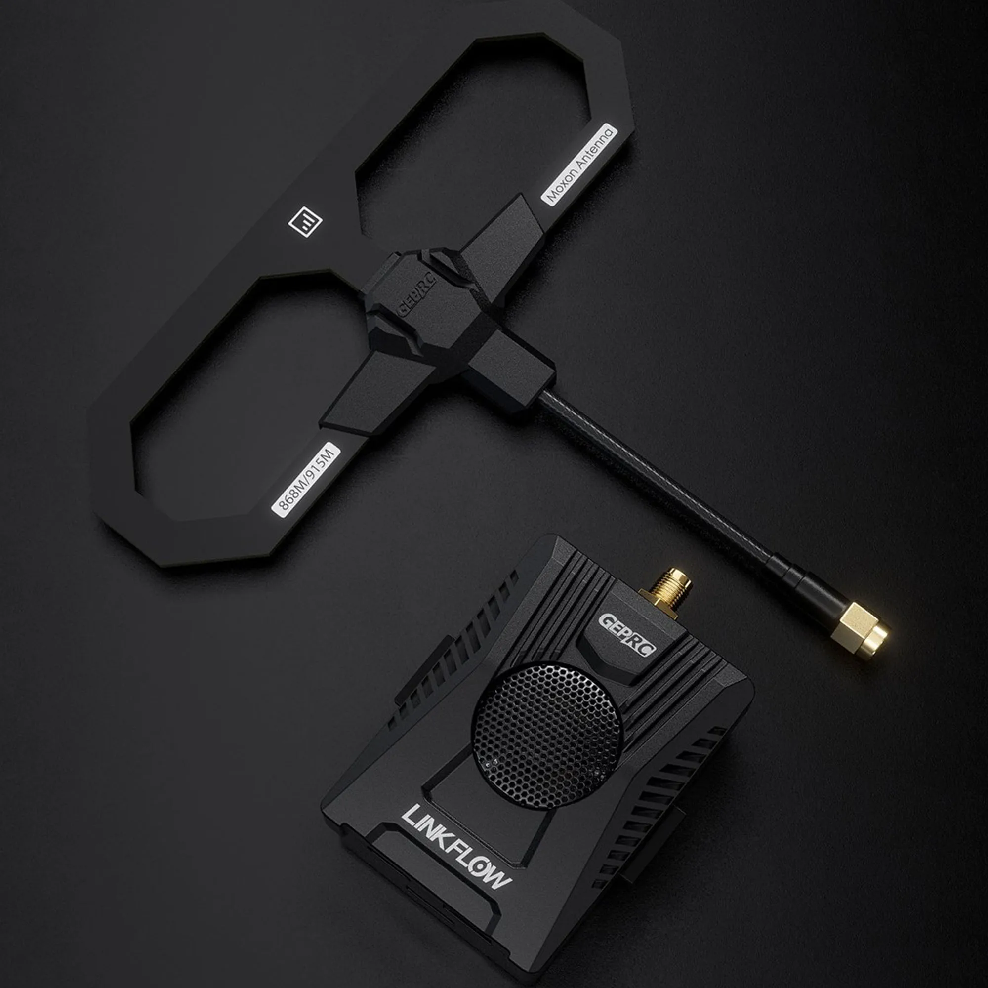 

GEPRC LINKFLOW 915M 2W ELRS TX Module with Moxon Antenna XT30 Connector for 2-6S Battery Power ExpressLRS TX and JR Bay Design