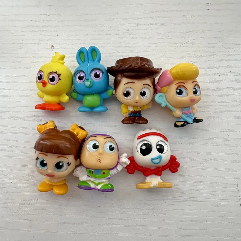 Disney Doorables Anime Figuren Beliebte Charakter Set Cartoon Charaktere Modell Kawaii Big Eyed Puppe Spielzeug Sammeln Ornamente Geschenke