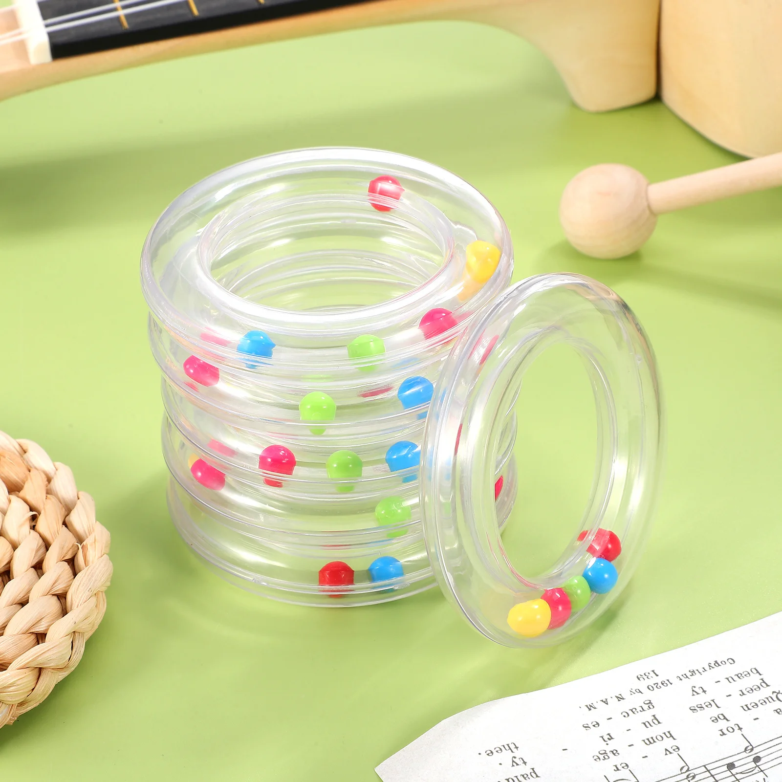 6 個の幼児用プラスチックハンドベルガラガラ軽量ポータブル透明ベビーなだめるおもちゃ音楽開発ギフト