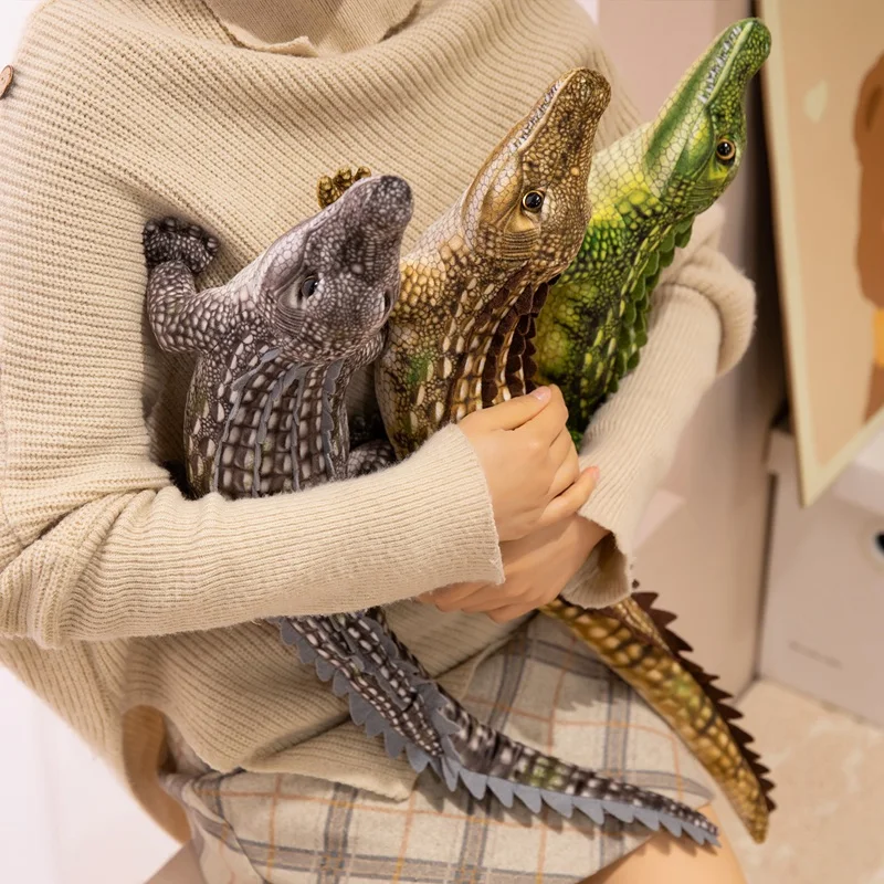 65/90CM Simuliertes Krokodil-Plüschtier Weiches Gestopftes Lebensechtes Grün-Grau-Braunes Riesiges Alligator-Sofakissen – Detail 9