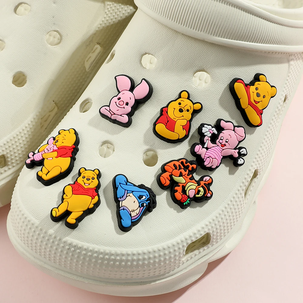 Disney Cartoon Cute Winnie The Pooh Croc Charms accessori per scarpe zoccoli estivi fai da te decorazione sandali