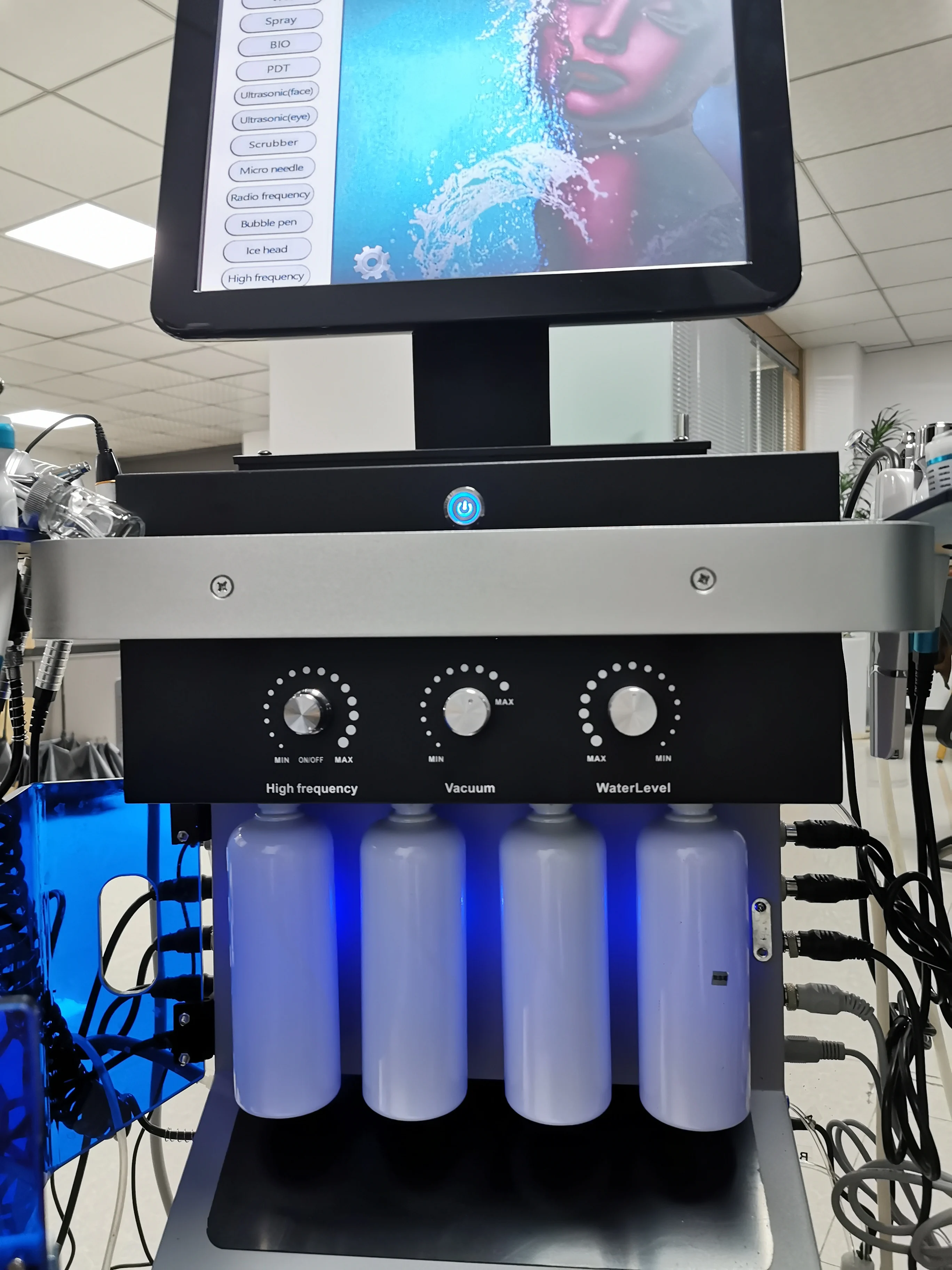 

Салон красоты 14 в 1.