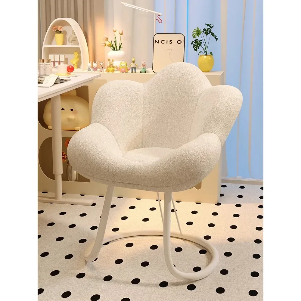 

Bedroom makeup stool light luxury simple modern dressing stool cream wind household makeup chair online celebrity ins nail stool