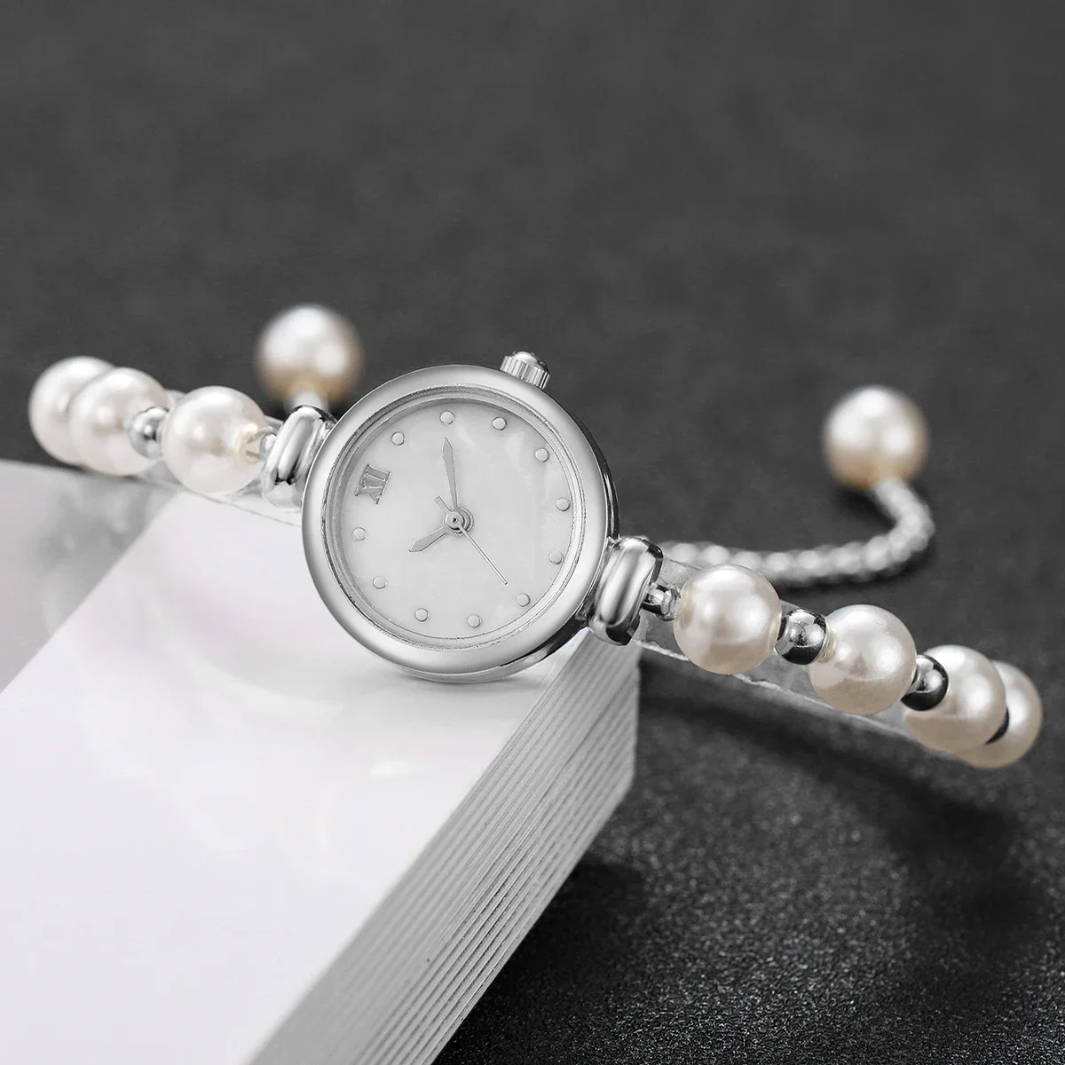 Fashion Small Roma Dial Women Quartz Watch Elegant Pearls Bracelet Strap Wristwatch For Ladies Reloj Mujer（Without Box） - view 4