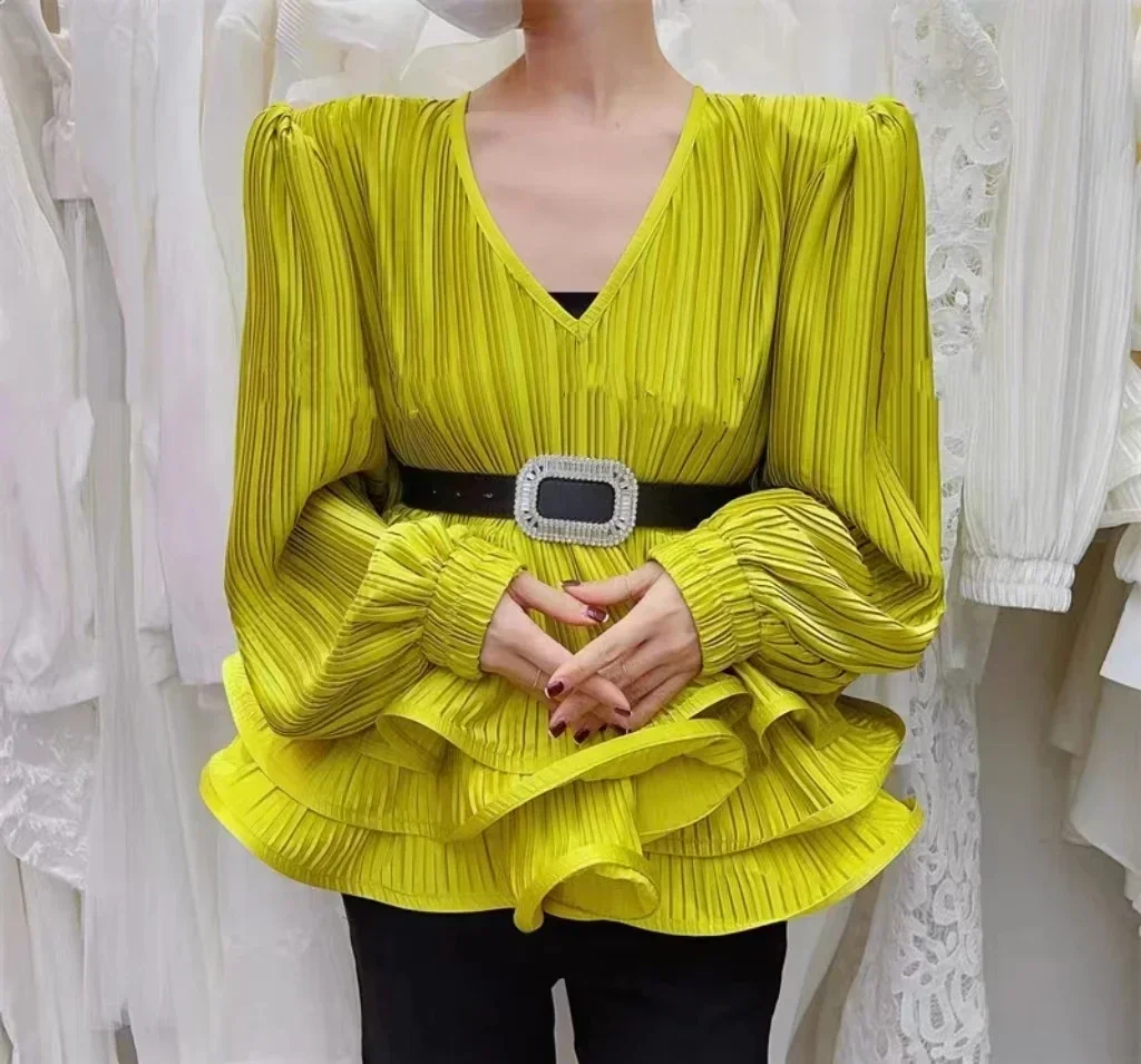 

2023 Spring Women's V-Neck Pleated Chiffon Shirt Summer Puff Long Sleeve Tunic Layered Ruffles Pullover Blouses Black White Tops