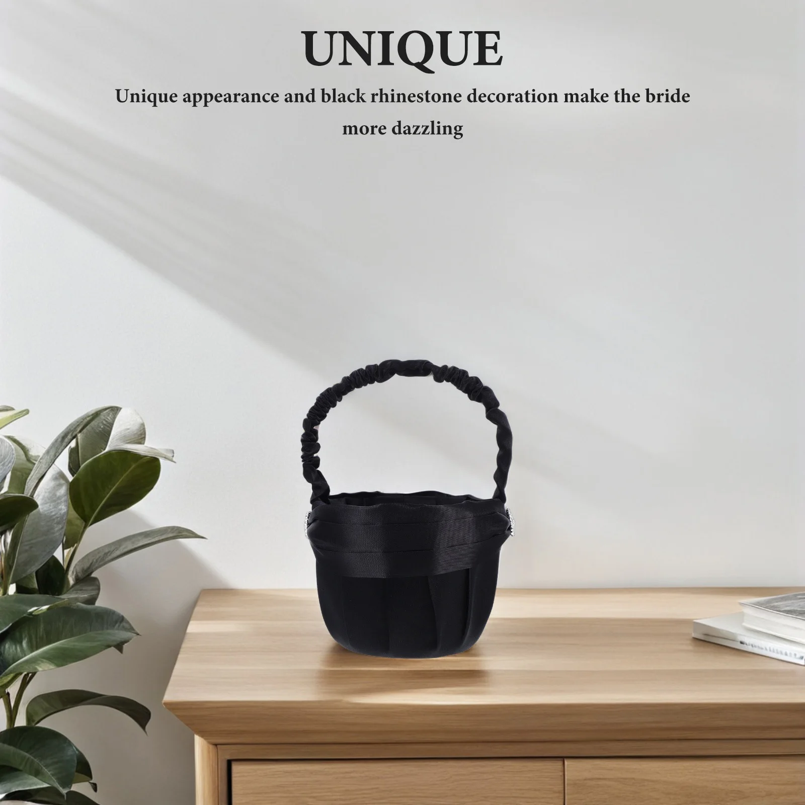 

Elegant Black Flower Basket with Rhinestones Wedding Flower Holder Portable Petal Container for Bridal Party Banquet
