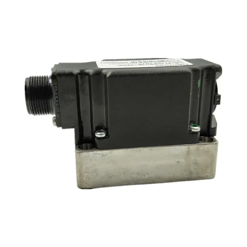 

SAUER DAN FOSS MCV MCV116 Series Hydraulic control valve Servo solenoid valve Pressure Control Pilot valve MCV116B2102D