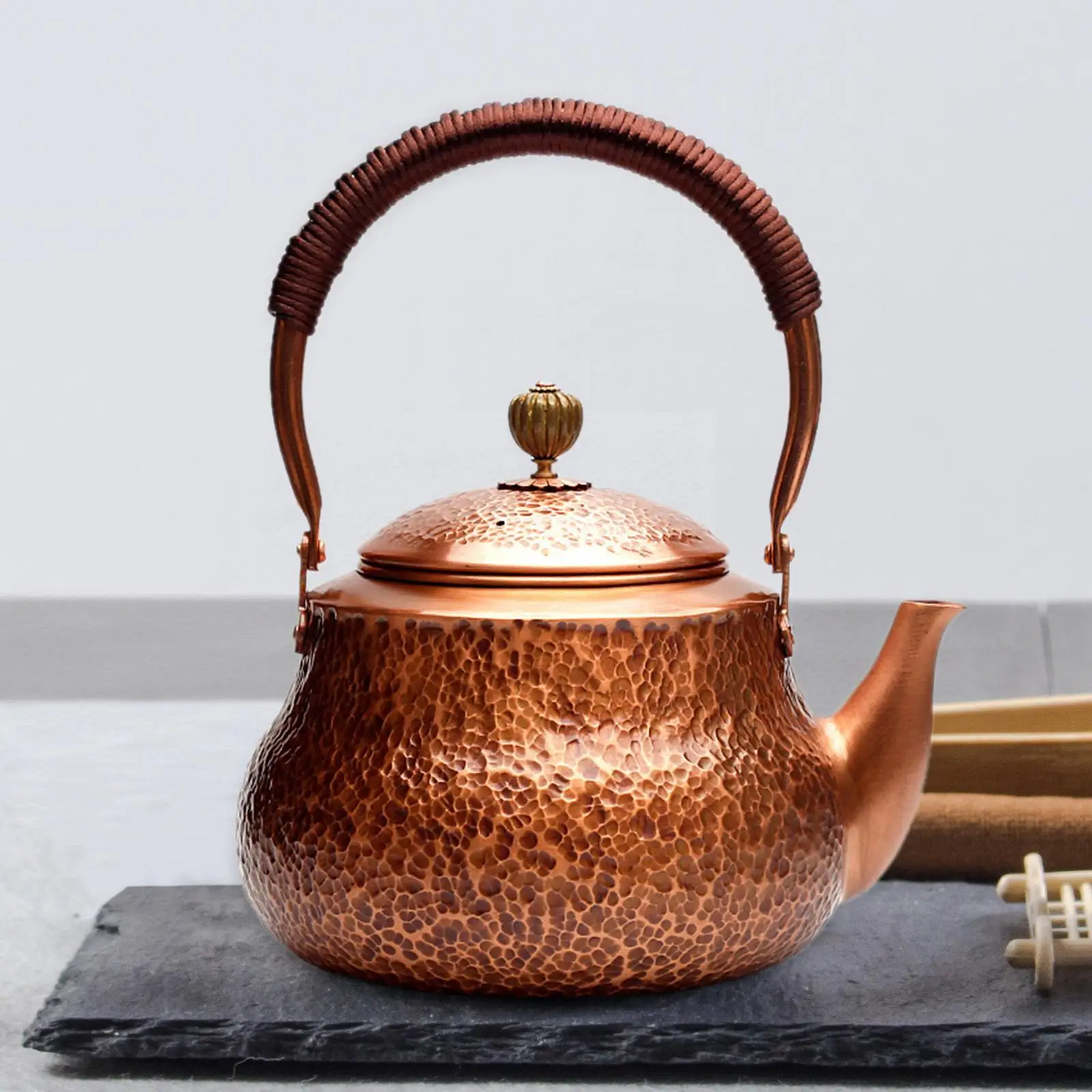 

Copper Tea Pot Tea Lovers Gift Multipurpose Handcrafted Portable Handmade 1300ml Hammered Teapot for Tea House Kitchen Household