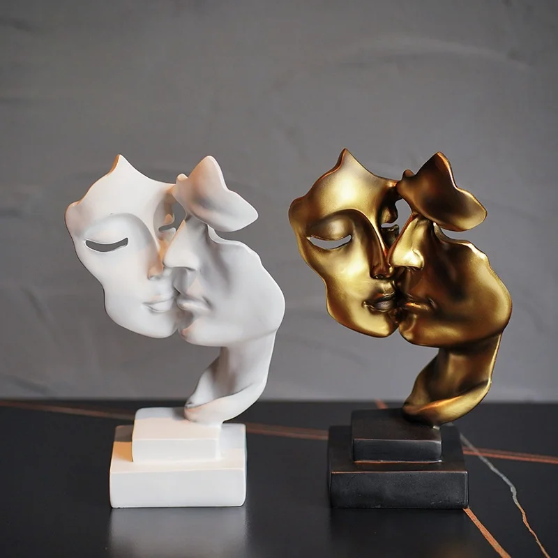 

European Silence is Golden Couple Abstract Character Sculpture Decoration Home Living Room Model Room TV Cabinet Soft Decoration