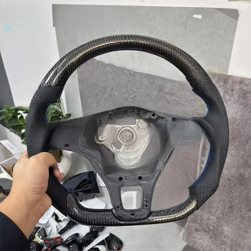 

Руль из карбона для VW Golf 7 MK7 с синим логотипом, без подрулевых лепестков, без подогрева