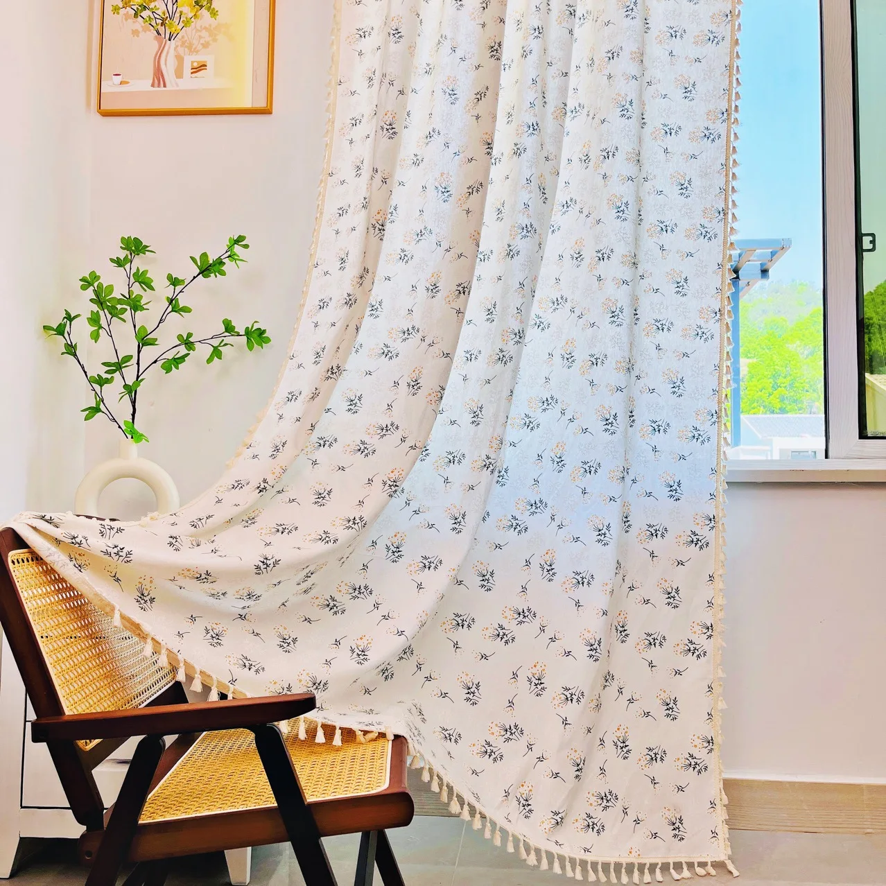 

Lilac Polyester Cotton Cloth Light Luxury Modern High-end Semi-blackout Door Curtain Fringed Decorative Curtain Small Bay Window