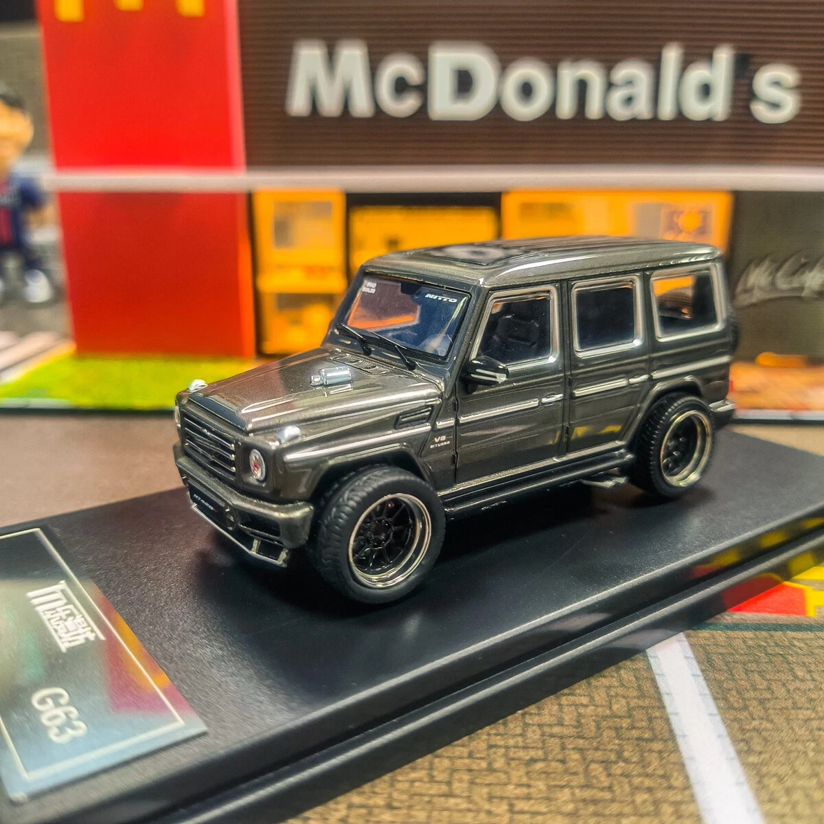 

LMF 1/64 черный/белый/серебристый/серый AMG G63 литая под давлением модель автомобиля