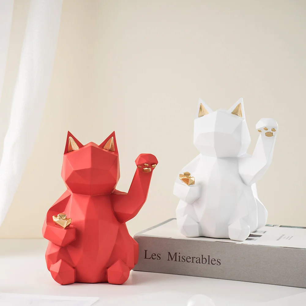 

Resin Fortune Cat Figurine‌ - Modern Home Decor, Stylish for Desk & Entryway