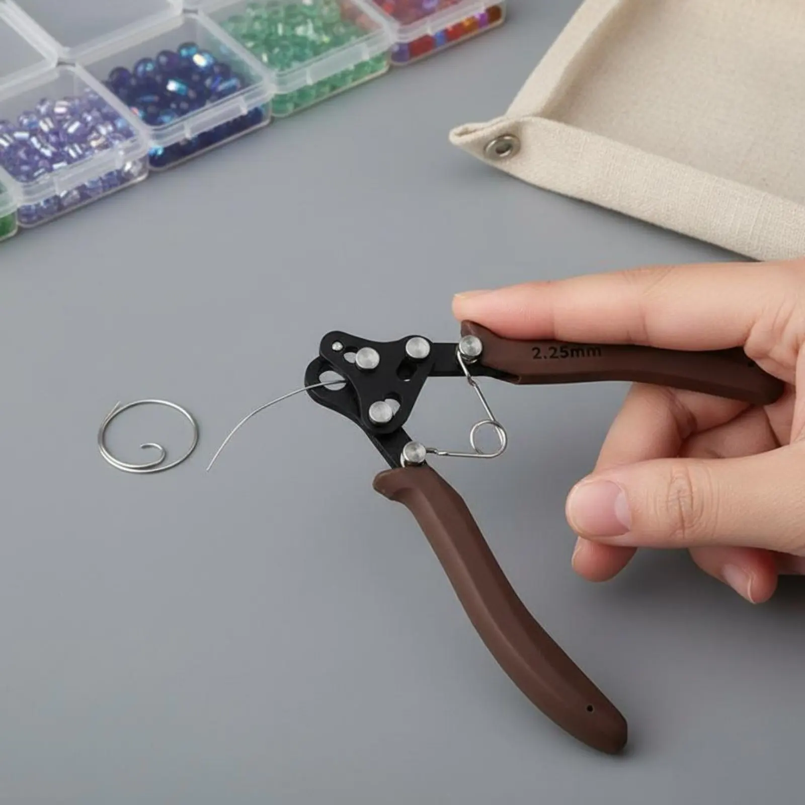 

Single-Motion Looping Pliers Time Saving Wire Looping Tool Loop Pin Forming Pliers Wear Resistant for Jewelry Makers