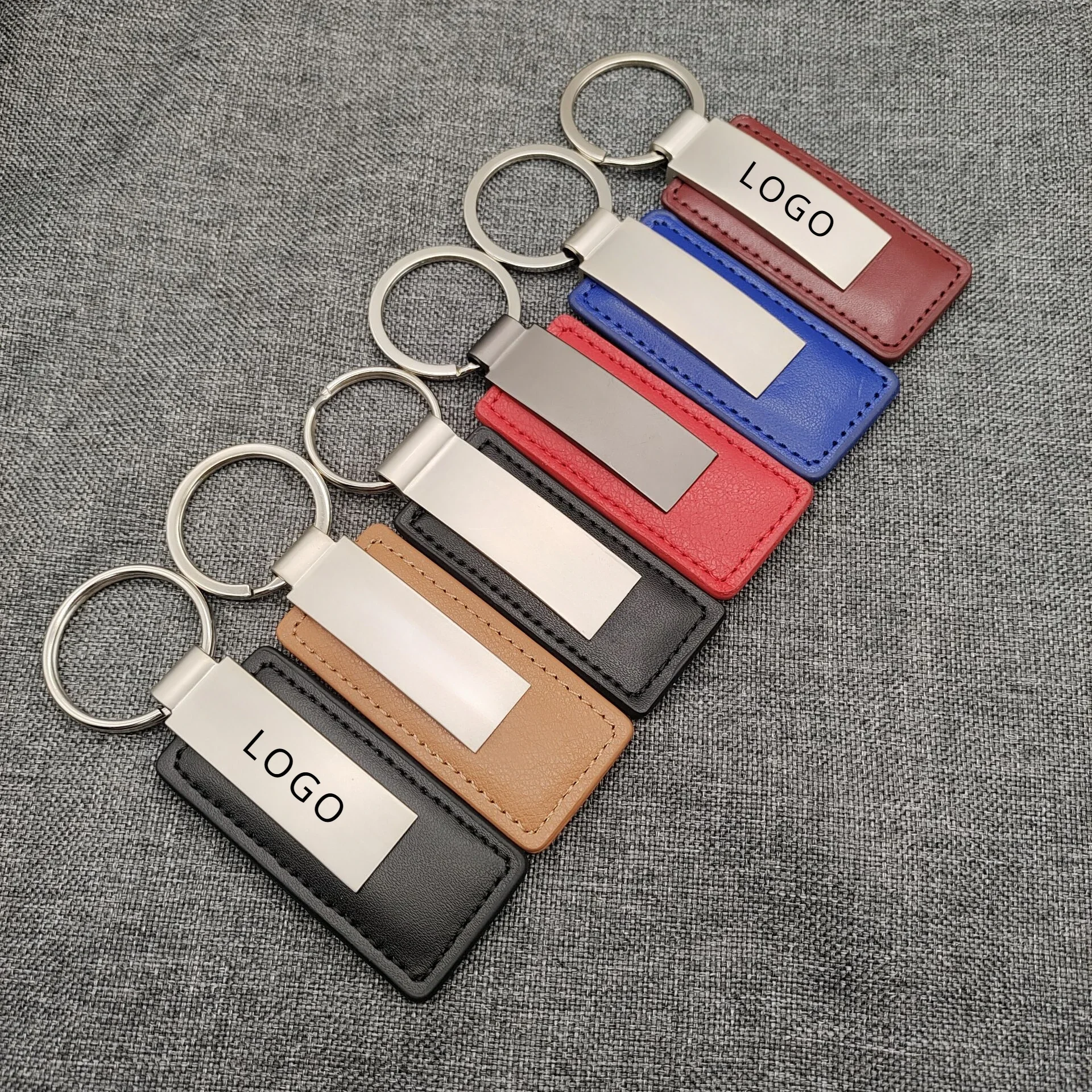 Fashion Creative Men Car Keychain Multiple Styles Lady Leather Key Chain Engrave Customized Logo Personalized Keyring Gift