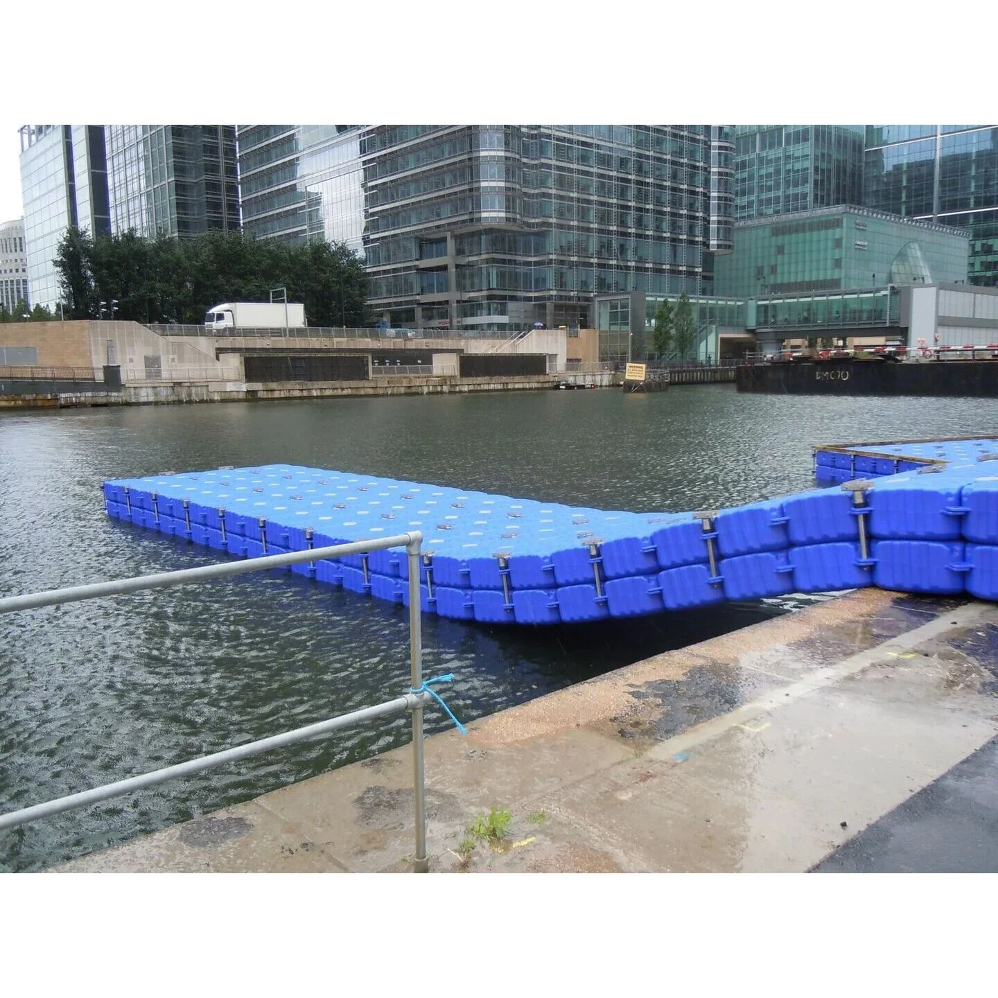 plastic-floating-dock-boat-yacht-jet-ski-fishing-bridge-pontoon-outdoor-camping-travel-gear-fish-net-shrimp-cage-other-fishin