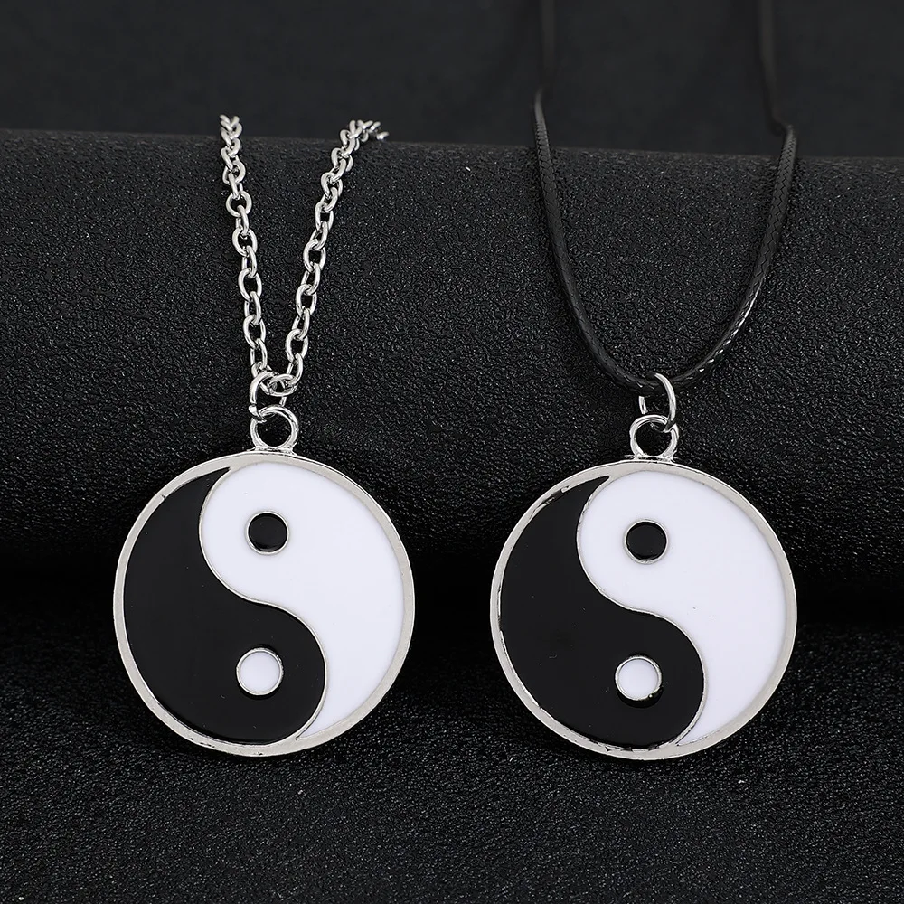 New Double Sided Black White Tai Chi Yin Yang Eight Trigrams Pendant Necklaces for Women Clavicle Chain Collar Girlfriend Gift