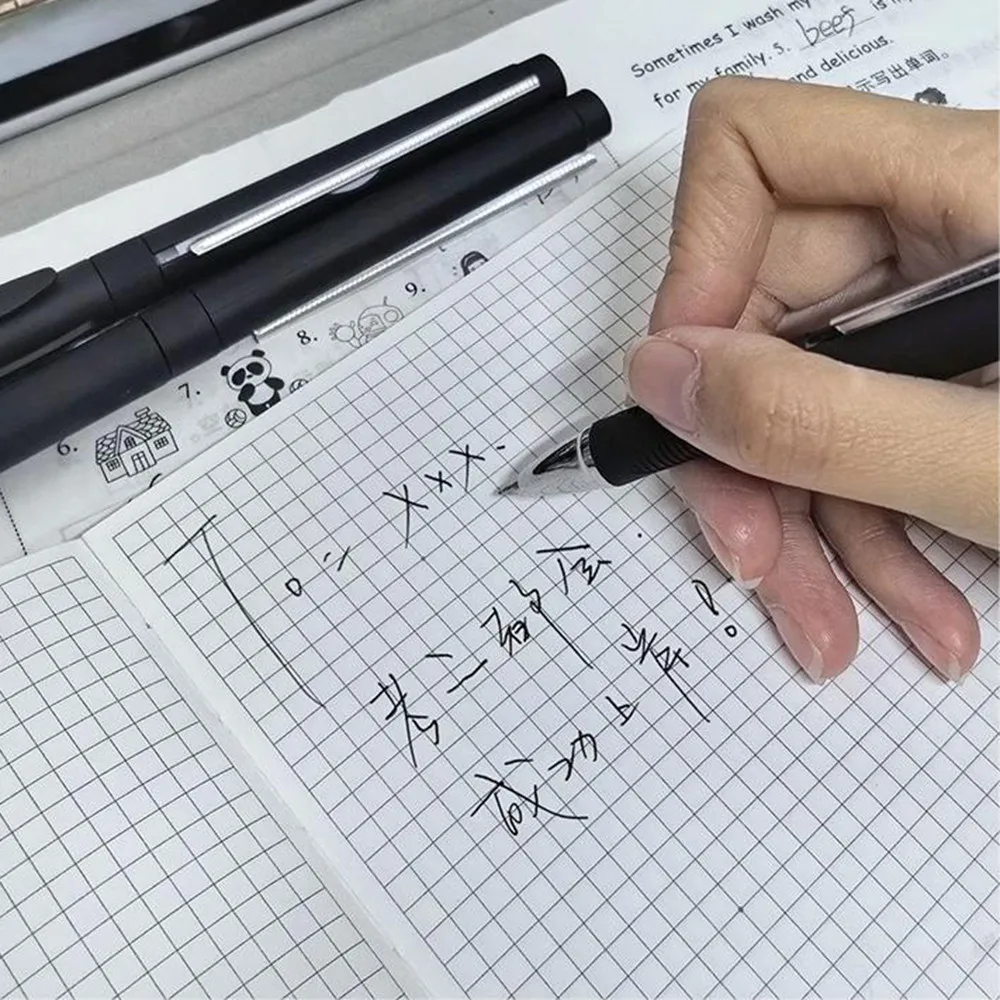 قلم جل أسود مع لفافة فارغة قابلة للسحب ، قلم حبر جاف للامتحان ورقي قابل للسحب ، أدوات دراسة إبداعية
