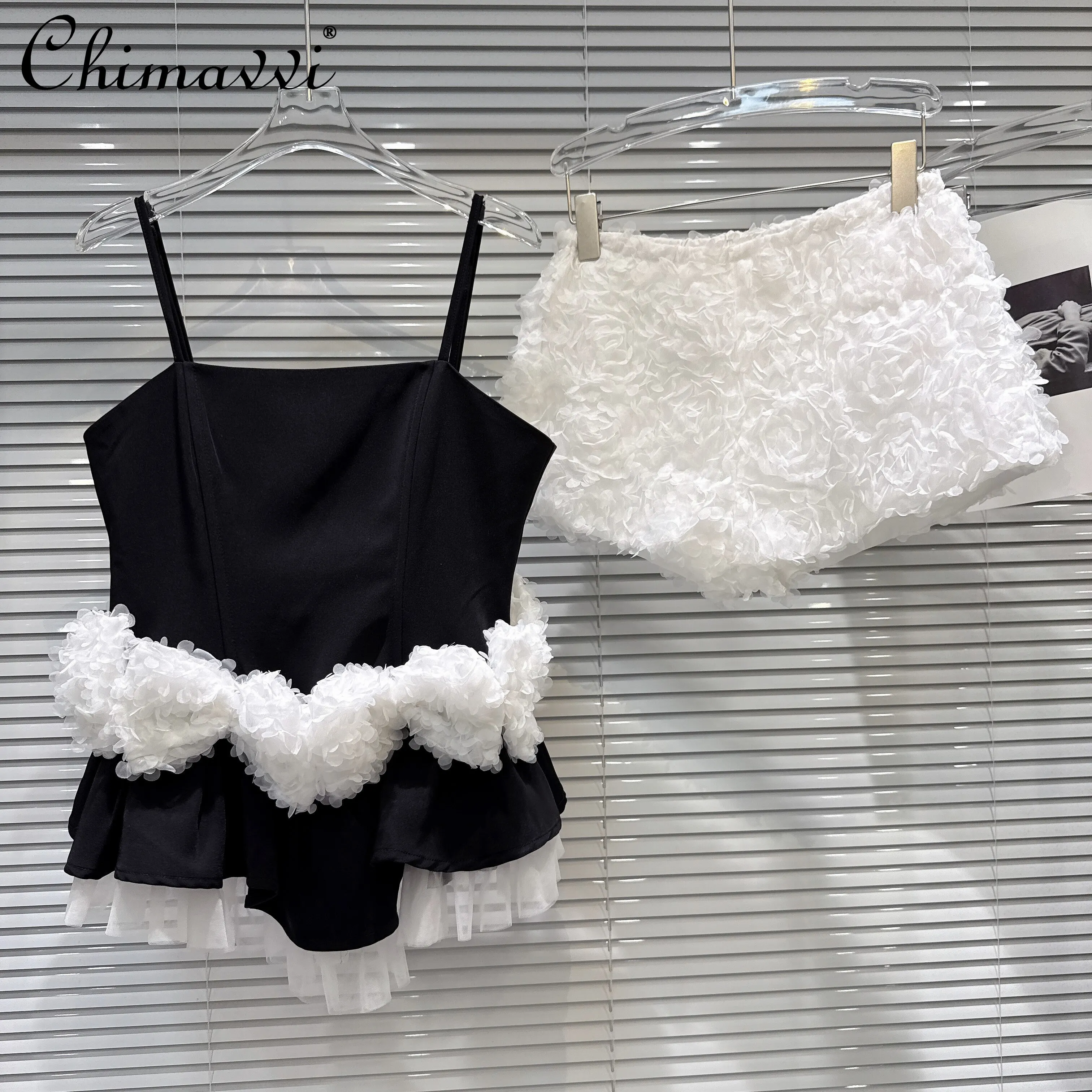 

2026 Summer French Style Elegant Socialite Pleated Mesh Spliced Sleeveless Top High Waist 3D Flower Shorts Two-piece Sets Women