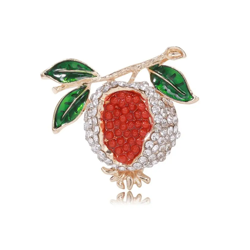 Exquisite Pomegranate Brooches Simple Metal Lapel Pins Fashion Temperament Rhinestone Fruits Brooch Unisex