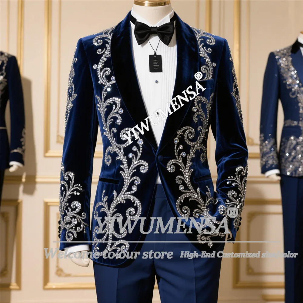 

Brilliant Beaded Crystals Suit Men 2 Pieces Sets Velvet Single Breasted Prom Blazers Customized Groom Wedding Tuxedos Outfits
