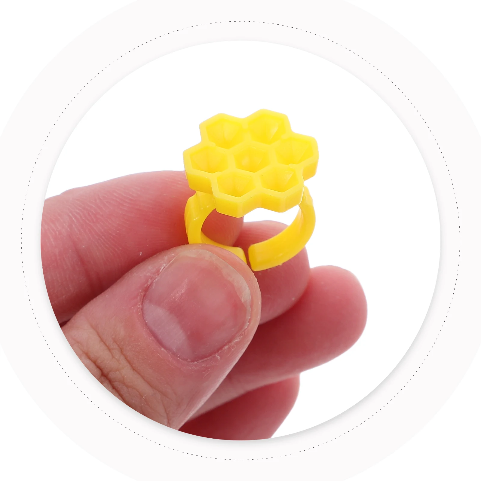 

250pcs Hexagon Blossom Lash Glue Cups 7-Slot Eyelash Extension Glue Holder Honeycomb Design Flower Lash Ring Cup Salon Use