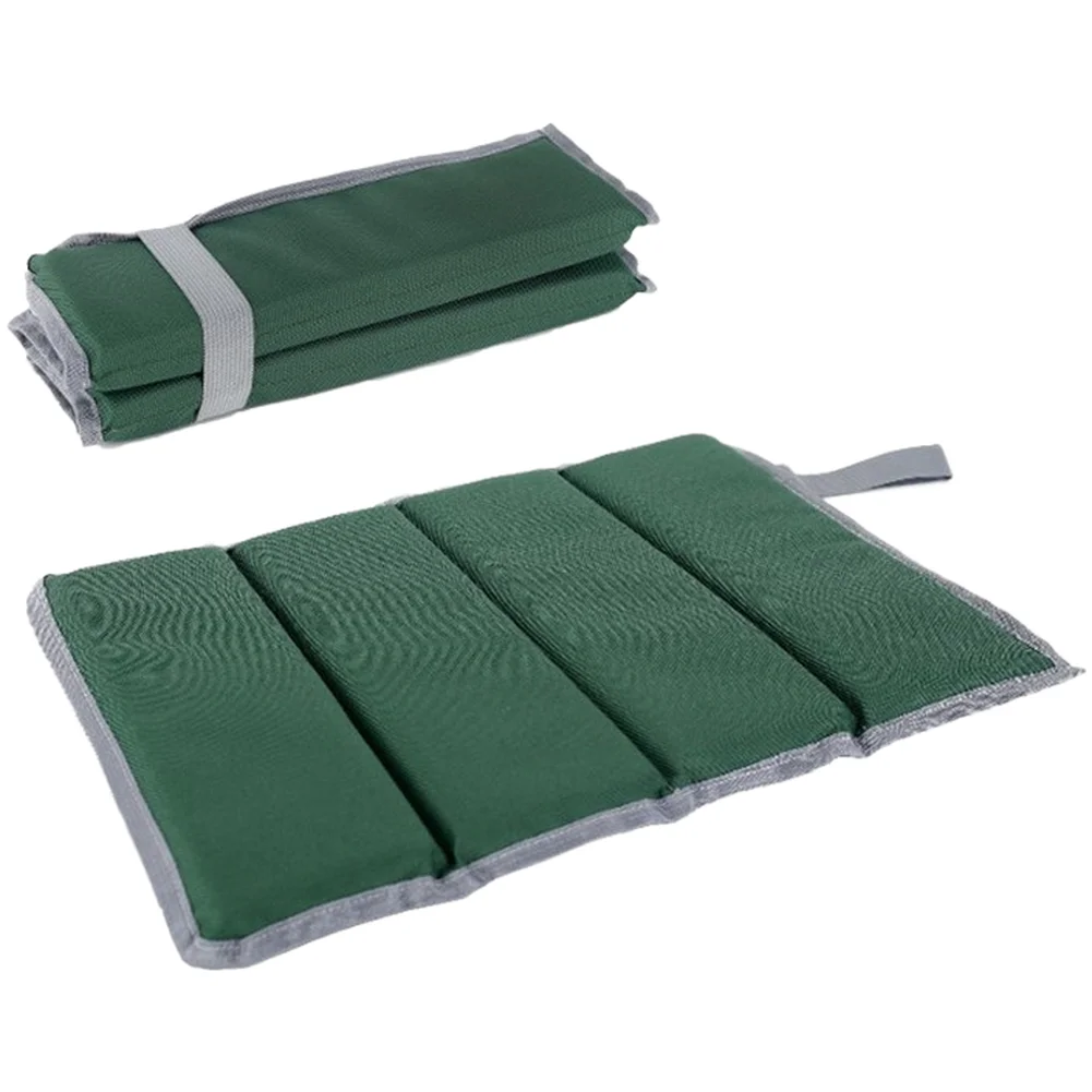 Foldable Outdoor Seat Cushion Picnic Mat Silver Coated Oxford Cloth Waterproof Moisture Proof 35x28x1.5cm Weighs 60g