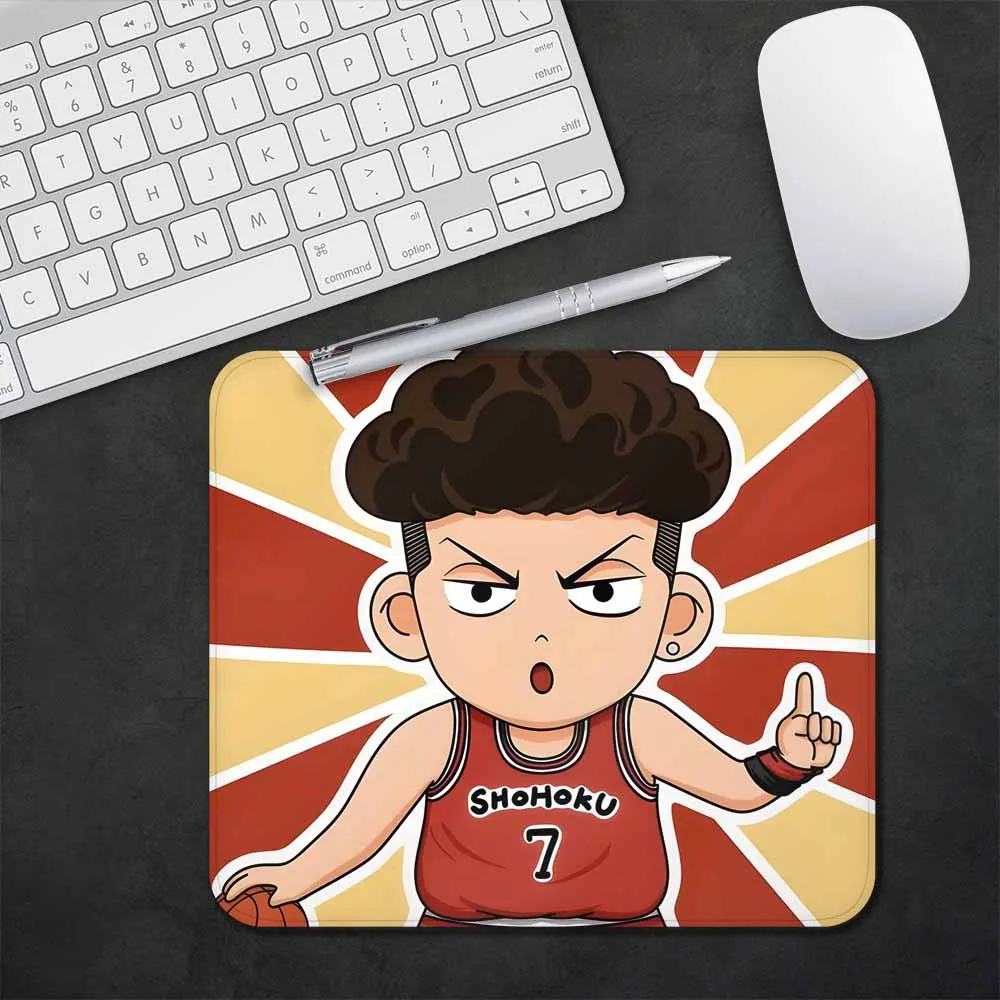 Comics SLAM DUNK Gaming Mouse Pad XS Small Mousepad For PC Gamer Desktop Decoration Office Mouse Mat Deskmat Rug