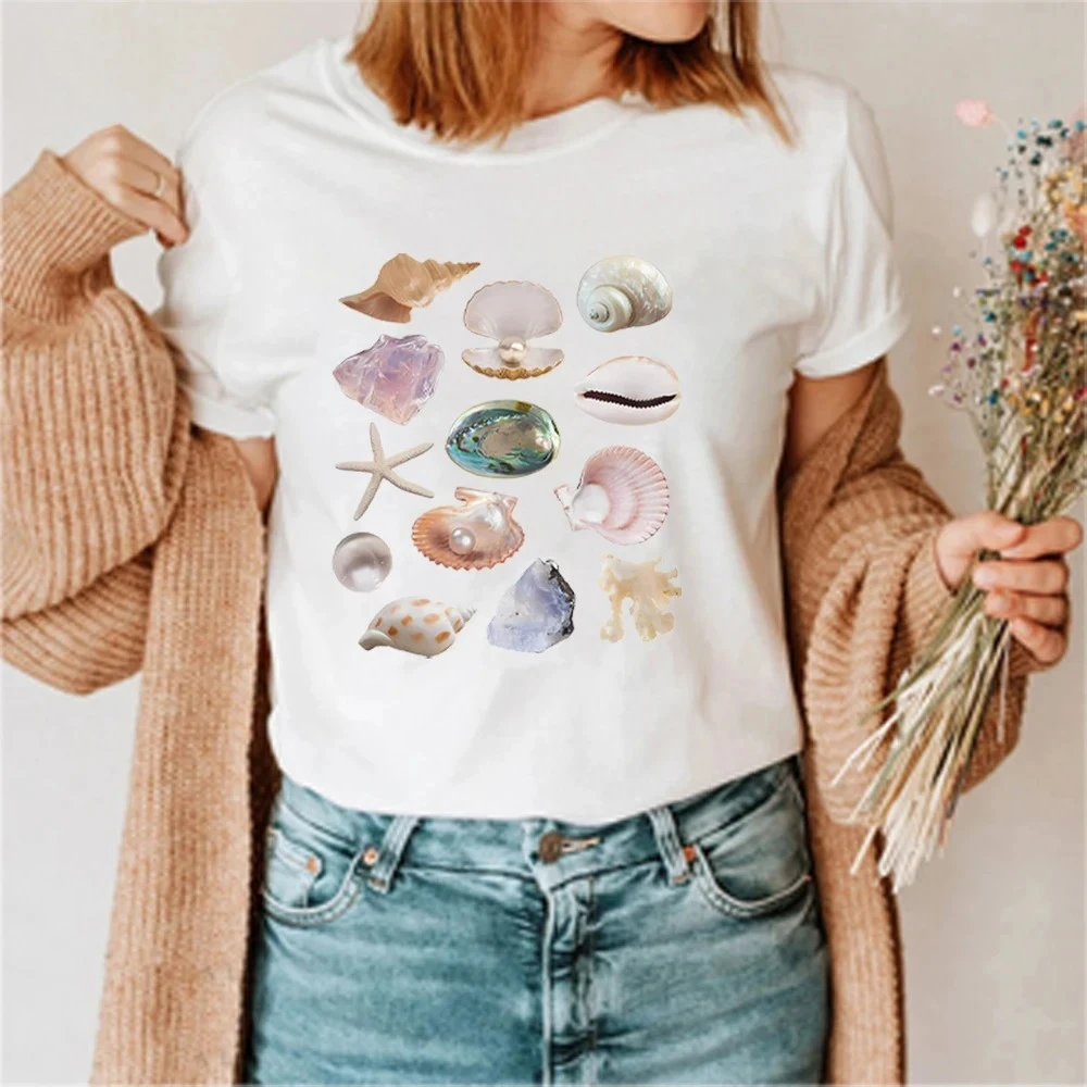 Summer American Ins Sea Shell Print Graphic T-shirt Retro Ladies Collage Aesthetic Y2k Shell Shirt Coastal T-shirt Neutral Top