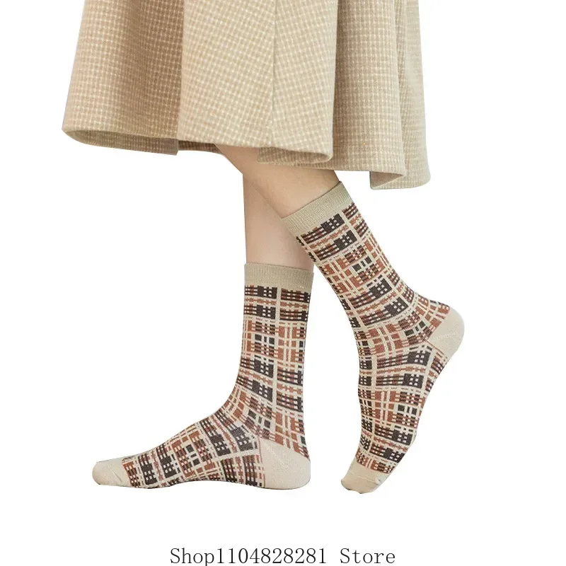 2025 الرجال والنساء الخريف والشتاء الرجعية الجوارب الصغيرة الساق القهوة الملونة Insargyll الجوارب العصرية جوارب قطنية بريطانية