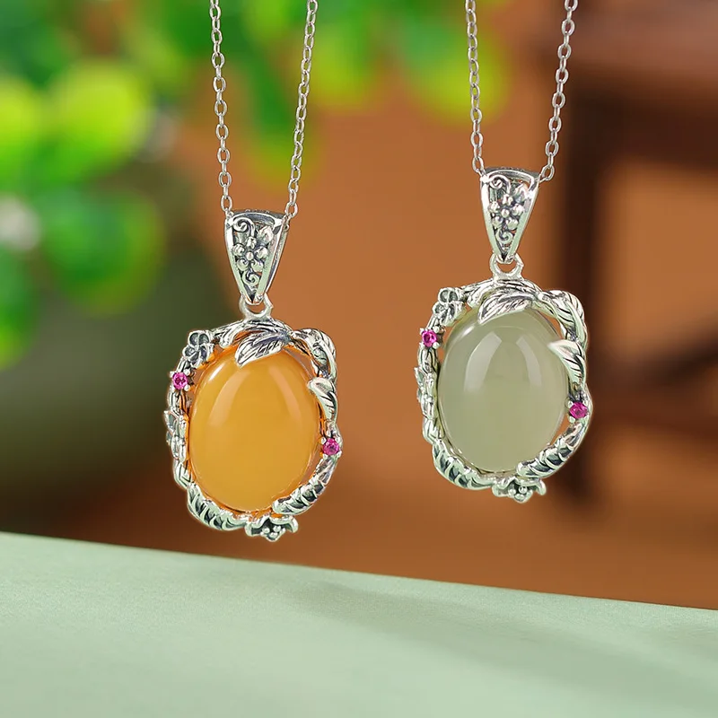 S925 Sterling Silver Hetian Jade Amber Inlaid Small Flower Pendant