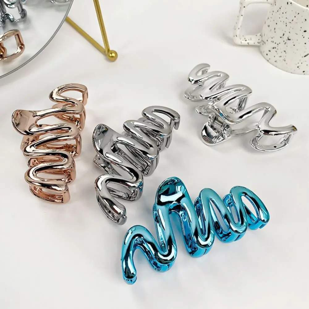 

Metal Hair Claw Fashion Hair Accessories Geometry Shark Clip High Ponytail Clip Wave Hair Grab Clip Headwear