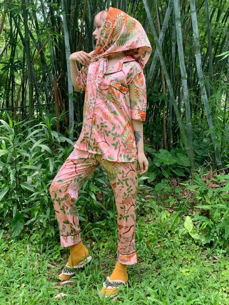 2024 New Jungle Tiger Imitation Silk Luxury Pajamas Set Women Pink Long Sleeved Trousers 2Pieces Sleepwear Female Chic Home Suit