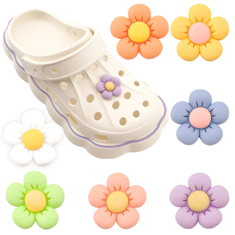 1PCS Flower Shoe Charms for Girls Cute Shoes Charm for Adults Teens Kids Kawaii Shoe Decoration with Buttons Clog Sandals