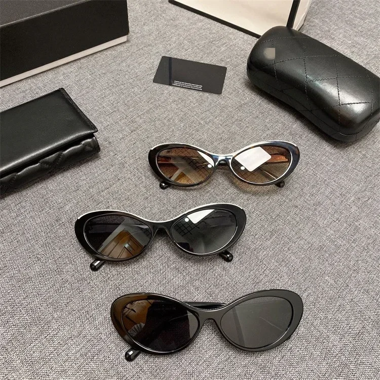

Fashion Elliptical Sunglasses Retro Design UV Protection Polarized for Summer Beach