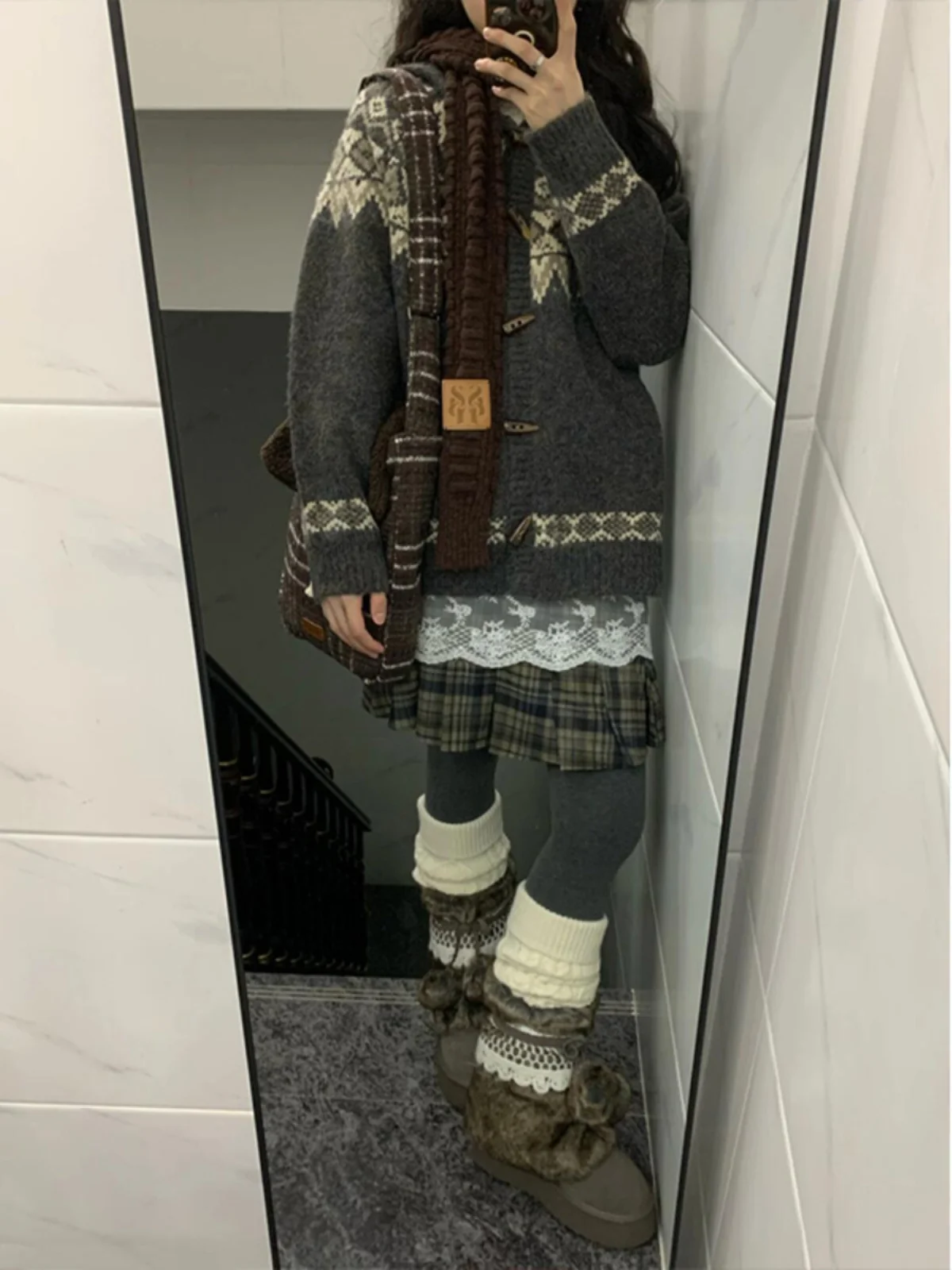 

Korean Sle Soft Cozy Hat Cisas Fair Isle Knitted Cardigan Women's Winter Loose Knitted Sweater Coat Polyester Fiber