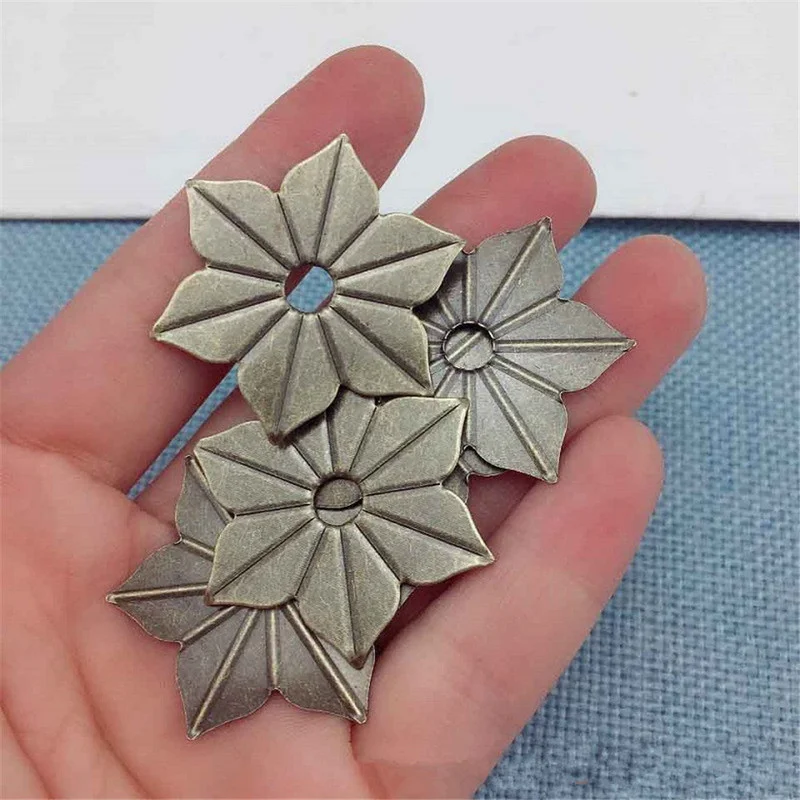 10pcs Vintage Iron Flower Corner Brackets Decorative 35MM Plum Slices Jewelry Metal Box Corners Case Protector Corner Hardware