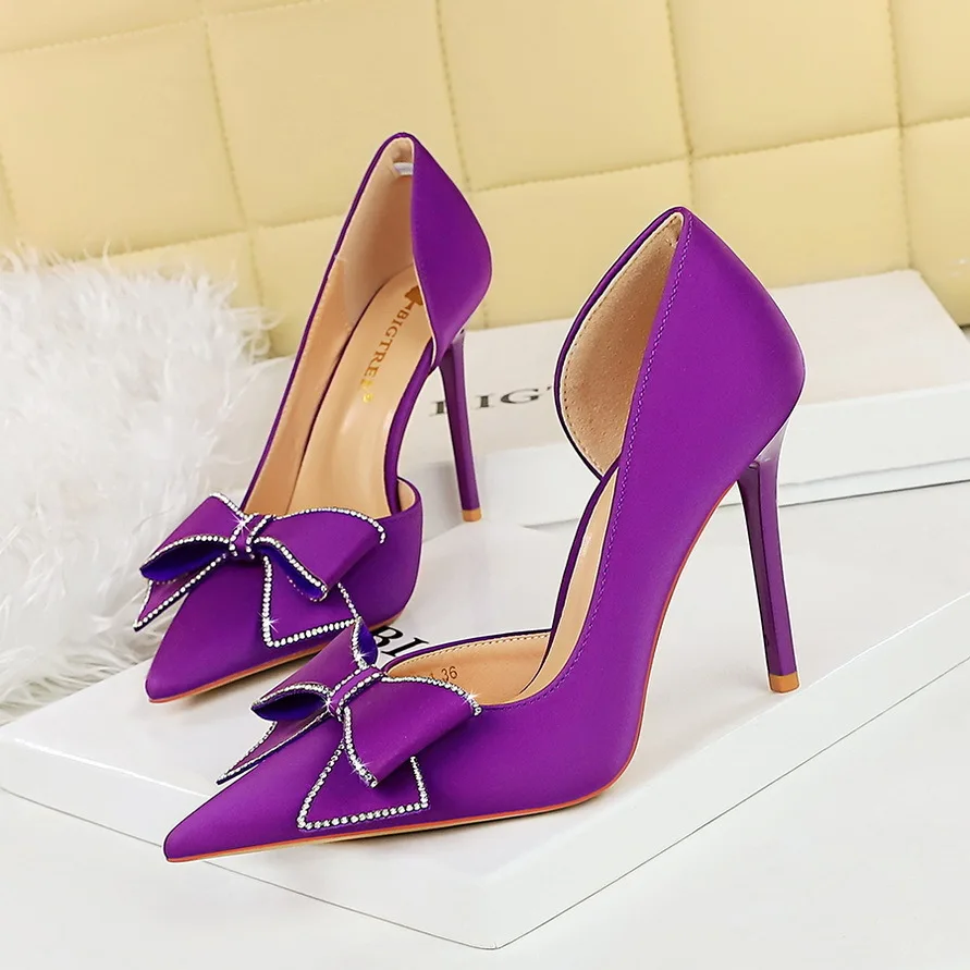 

Women Wedding Shoes Banquet High-heeled Single With Thin Heels Shallow Mouth Rhinestone Pointed Toe Side Hollowed Out Bow Pumps