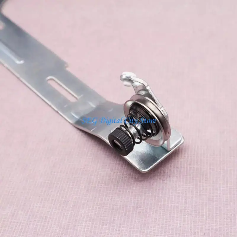 U75B Industrial Sewing Machine Accessories Small Wheel Bobbin Winder For Flat Car