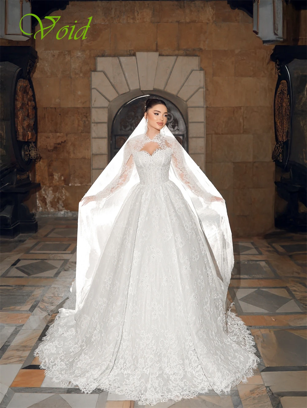 فستان زفاف دانتيل أبيض مثير مخصص رسمي برقبة دائرية وأكمام طويلة زي العرائس حالمة على شكل حرف a ذيل محكمة فيستدو دي نوفيا