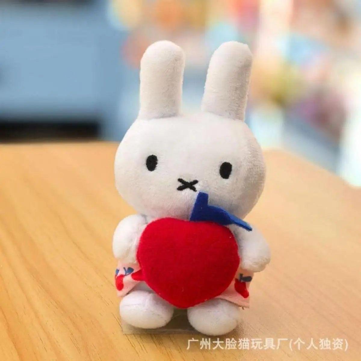 ميفي المفاتيح اليابانية فتاة على ظهره الكرتون أفخم دمية قلادة الكورية طالب كوب ماء لطيف قلادة مهرجان هدية