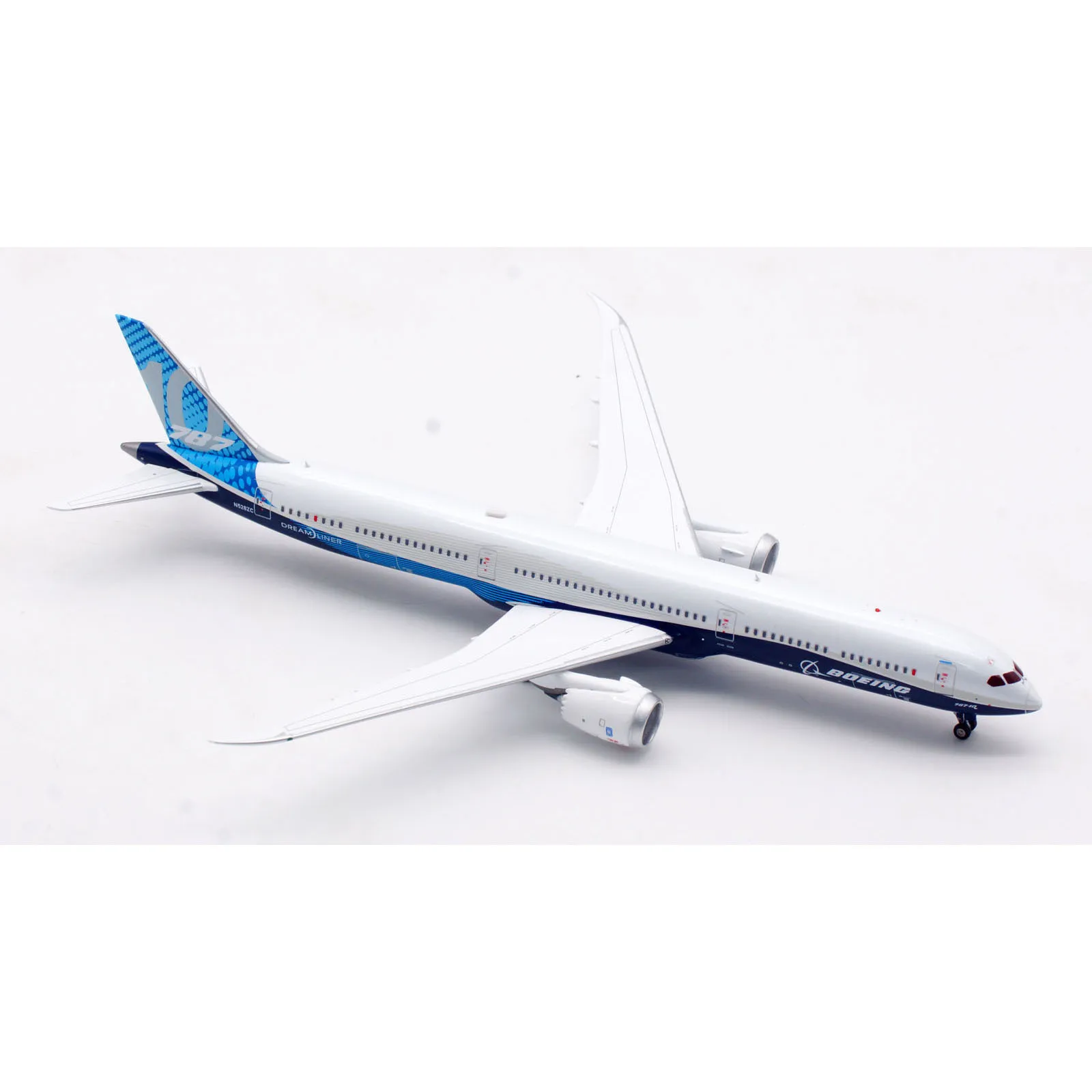 AV4229 Alloy Collectible Plane Gift Aviation 1:400 Boeing \'House Color\' B787-10 Diecast Aircraft Jet Model N528ZC With Tractor