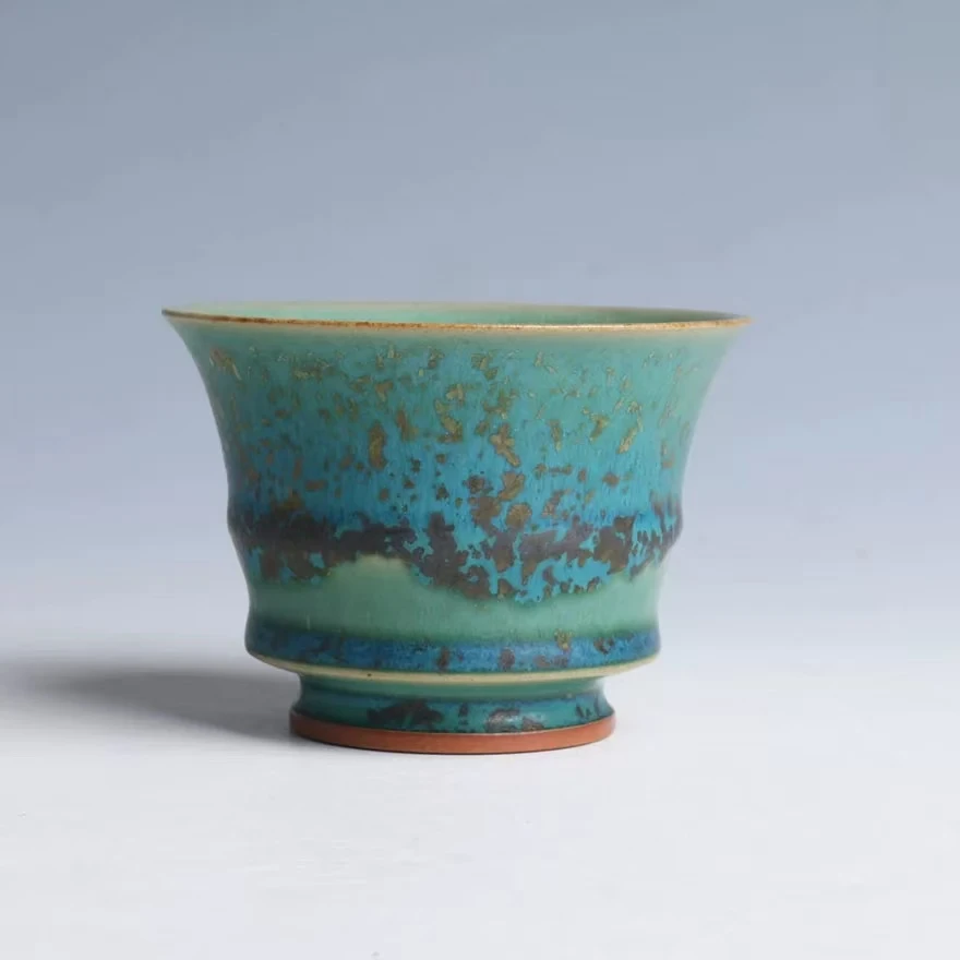 

Jun Kiln Feathered Dressing Intensive Green Color Peacock Feather Blue Carbon-fired Raw Material Owner Cup Master Wang Dong Xu