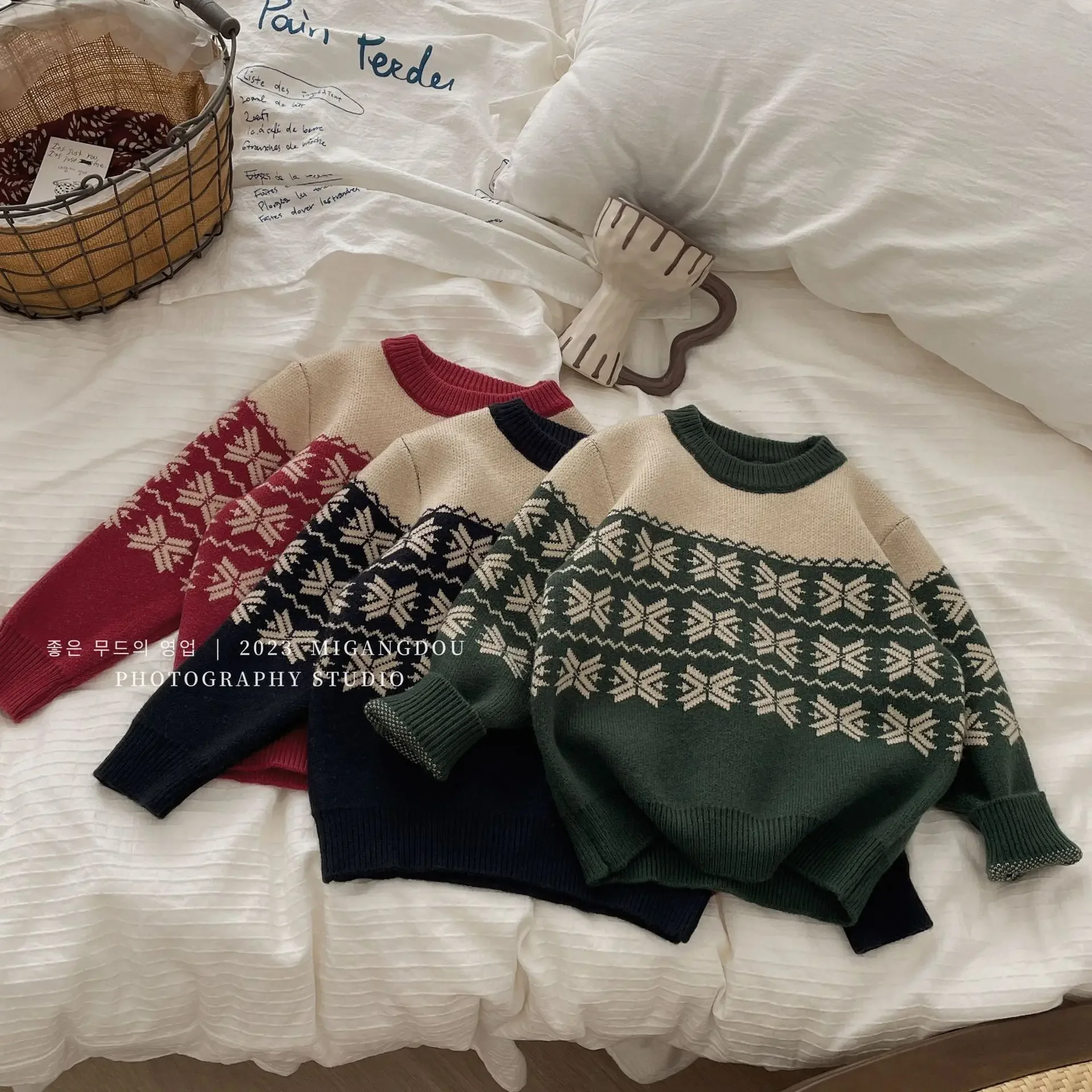 Vinatge Style Autumn Winter Baby Boys Girls Knitted Sweaters Black Green Red Color Contrasting X Print Patchwork Kids Outwear