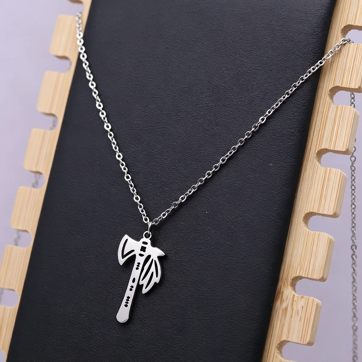 Kinitial Native American Tomahawk Axe Stainless Steel Jewelry Tribal Indian Hatchet Necklaces Pendant For Women Accessories Gift