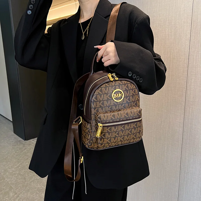 

2025 Vintage Print Backpack for Women Spacious Travel Rucksack Adjustable Shoulder Straps Weekend Getaway Bag